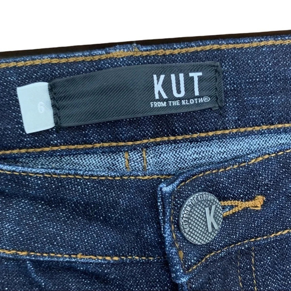 Kut from the Kloth • Lauren Crop Straight Leg Jean-Cultivated Wash - Picture 2 of 5